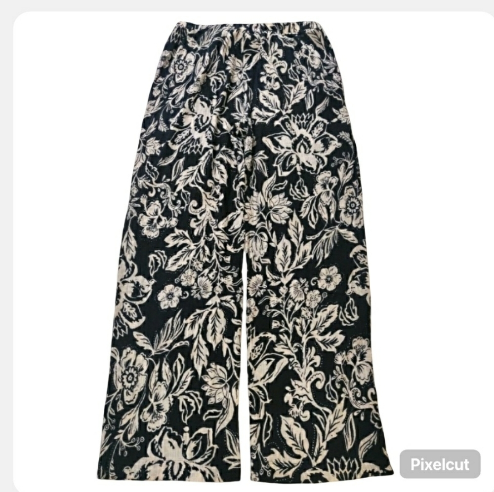 NWOT NorthStyle Lounge Pants.